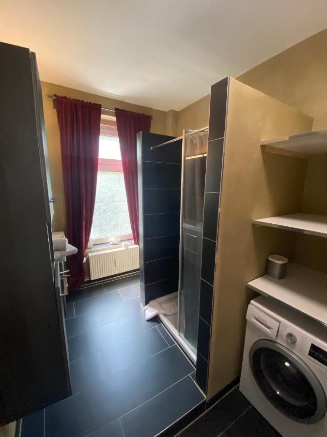 Appartement Deluxe Altbaucharme In Zentraler Lage à Kiel Extérieur photo