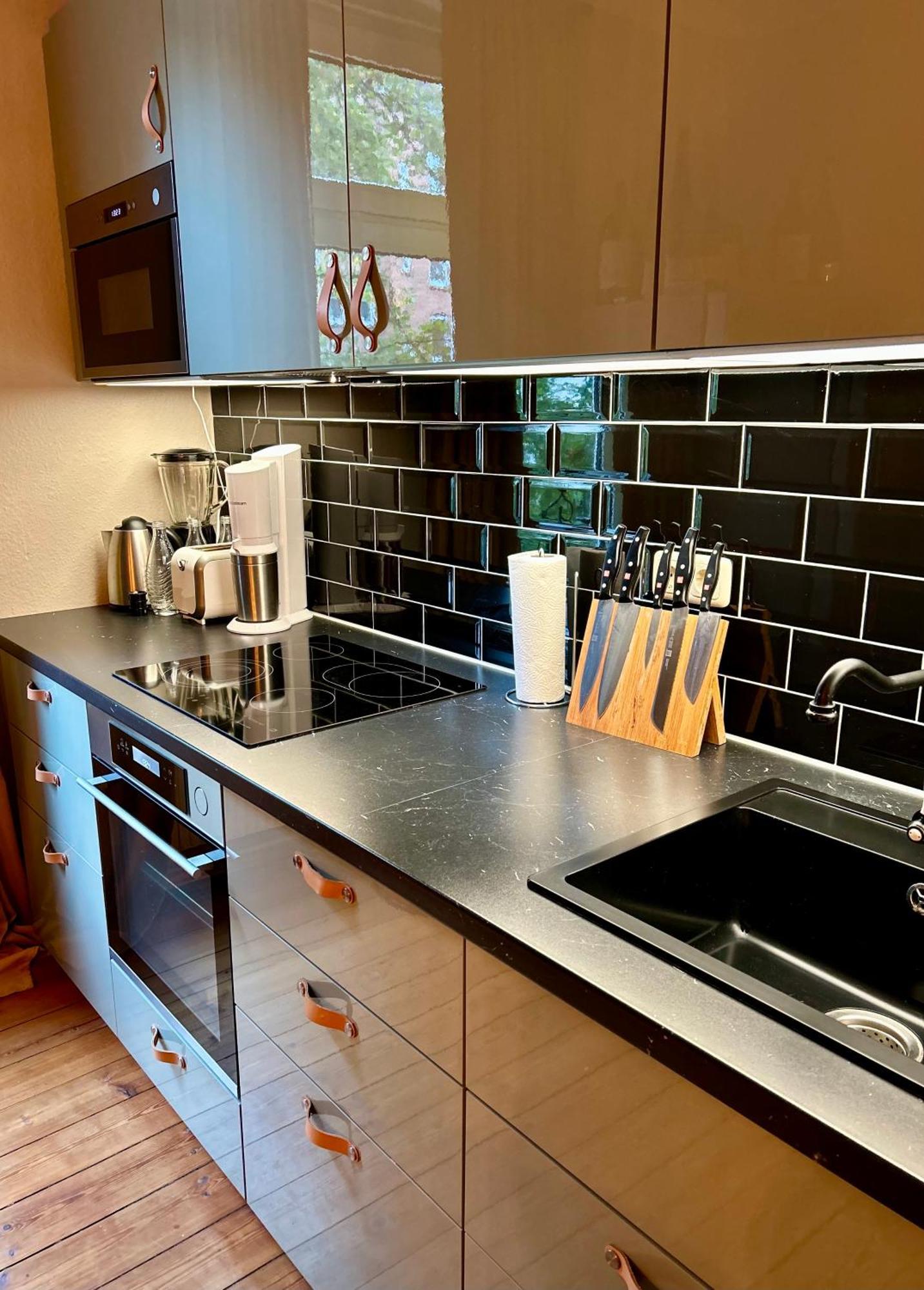 Appartement Deluxe Altbaucharme In Zentraler Lage à Kiel Extérieur photo
